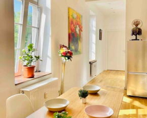 Castle View Living - Best Apartment in Weilburg